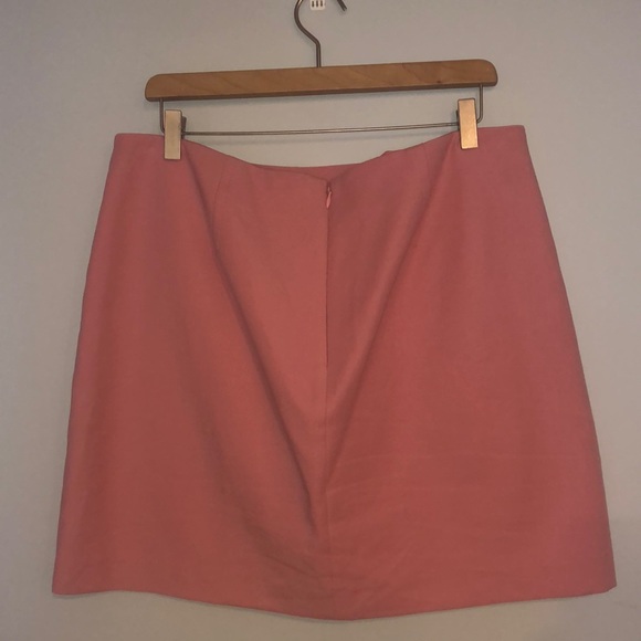 Loft Pink mini skirt - Picture 2 of 2